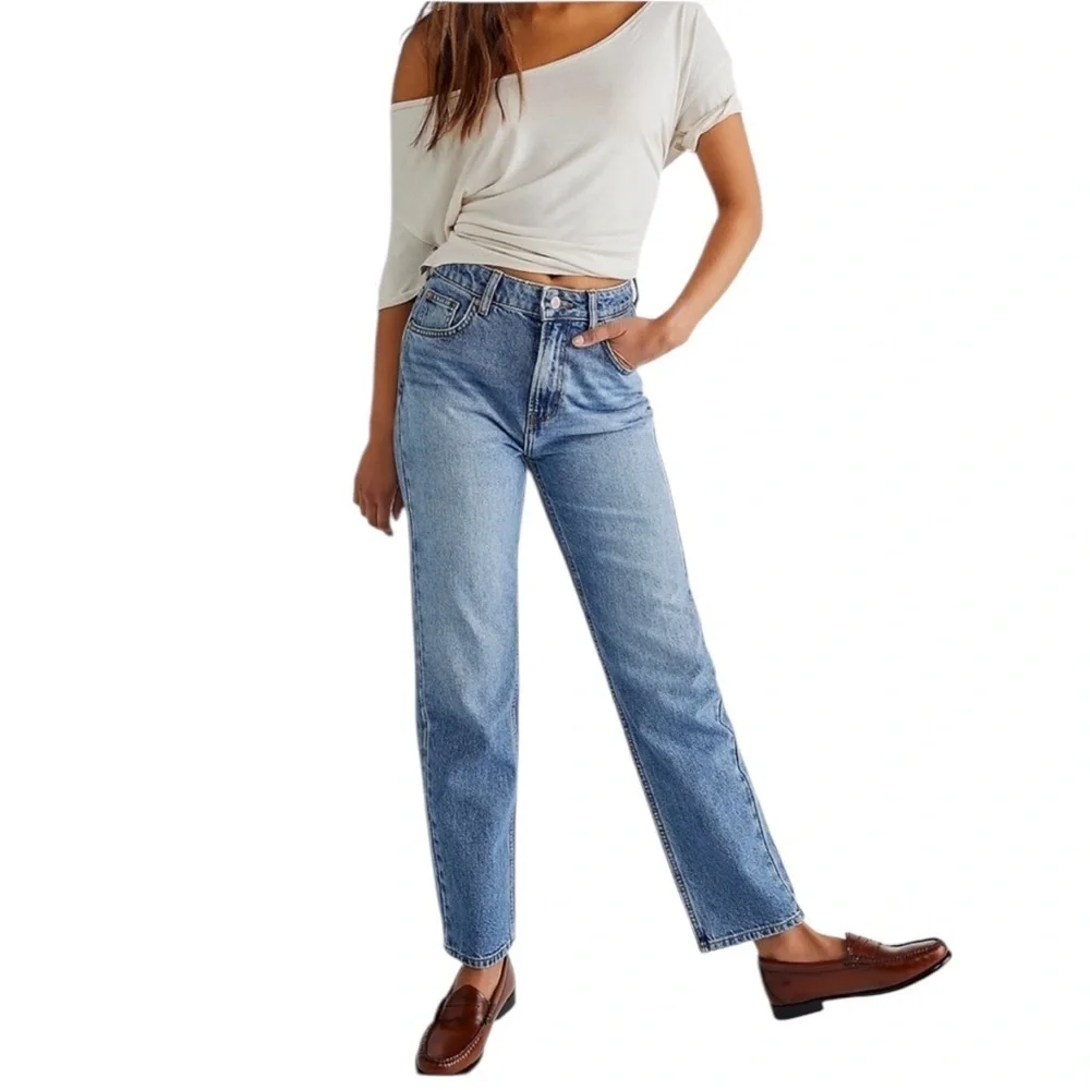 We The Free High Rise Blue Jeans Versatile Fit